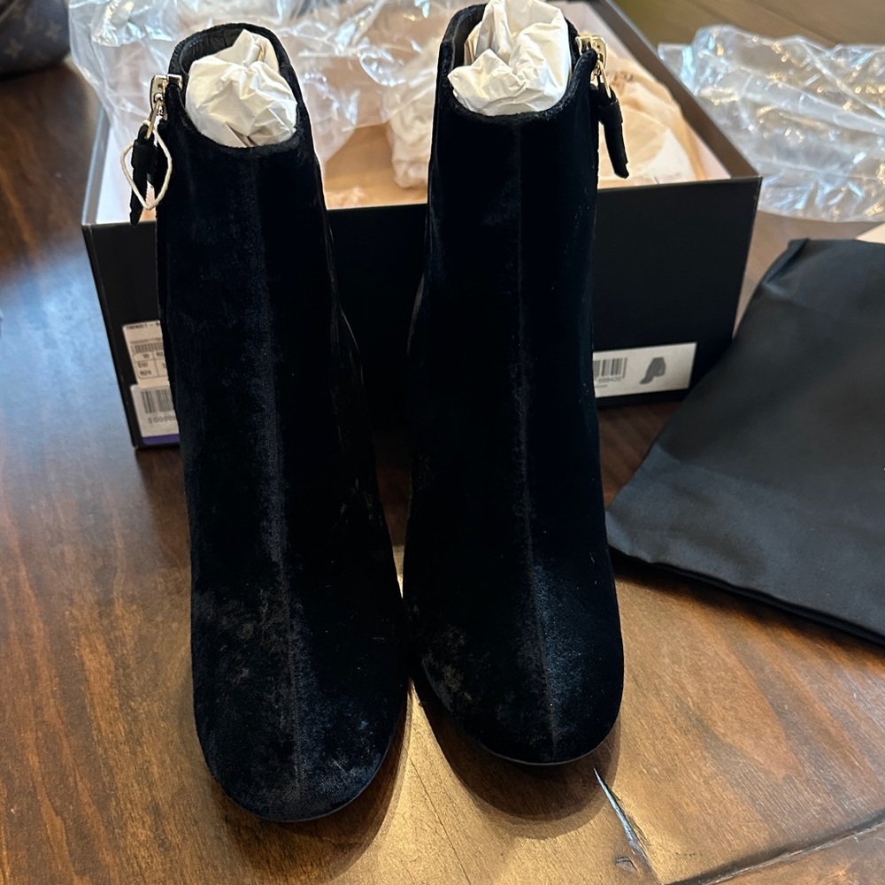 Twin-Set Black Velvet Ankle Boots
